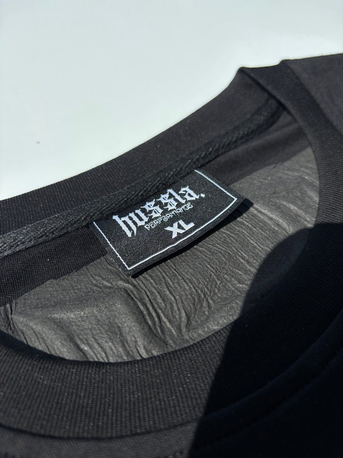 HUSSLA T-SHIRT - BLACK