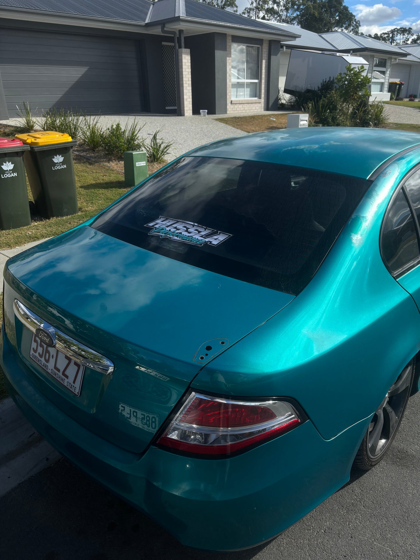 HUSSLAPERFORMANCE STICKER - BLUE