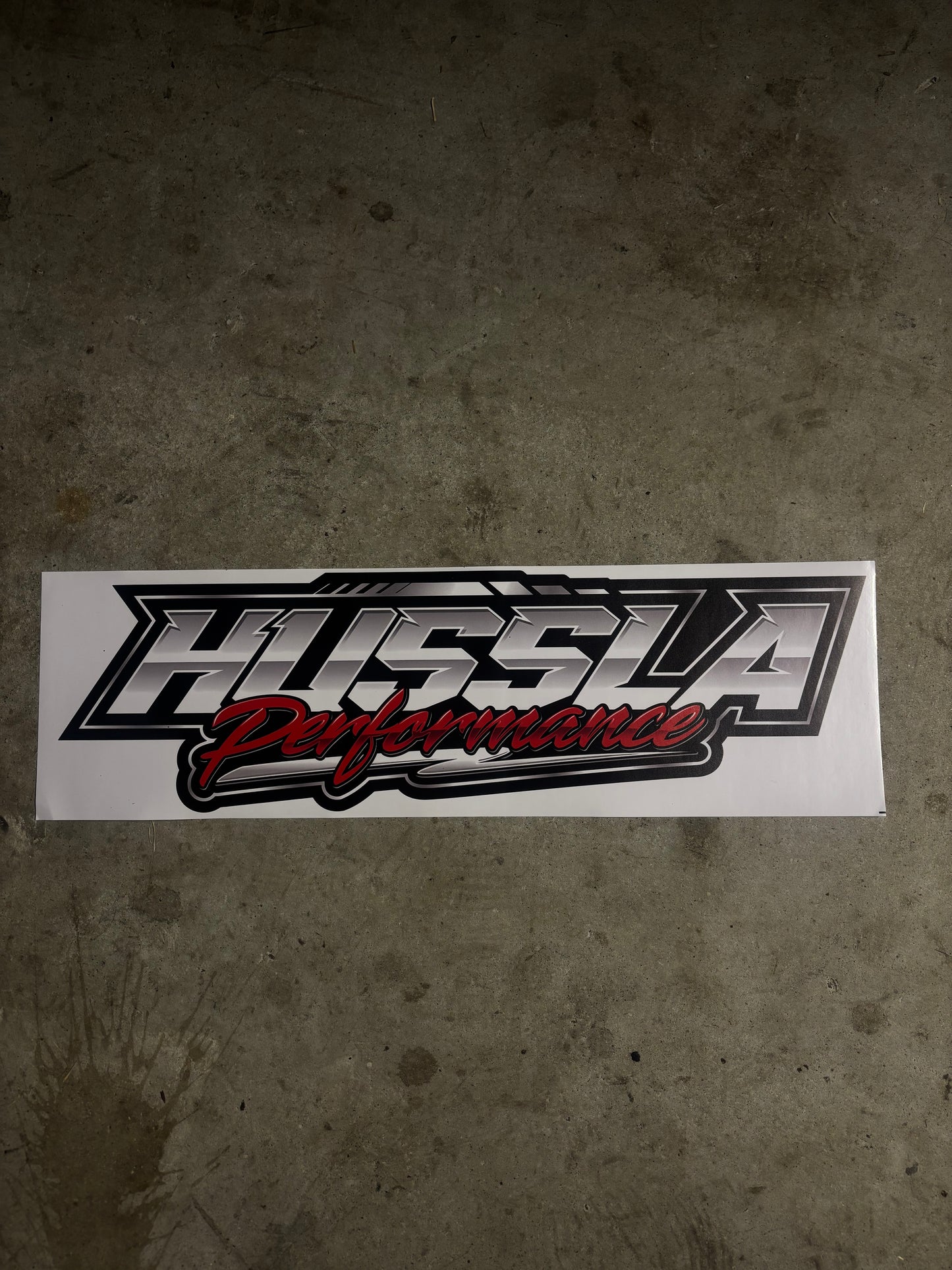 HUSSLAPERFORMANCE STICKER - RED